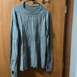 Lululemon Swiftly Long Sleeve - Gray. Size 10.